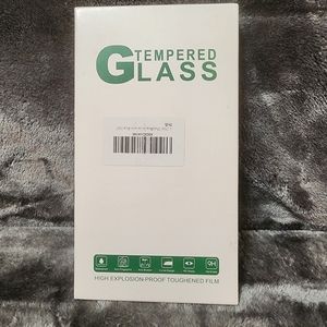 iPhone 14 tempered glass